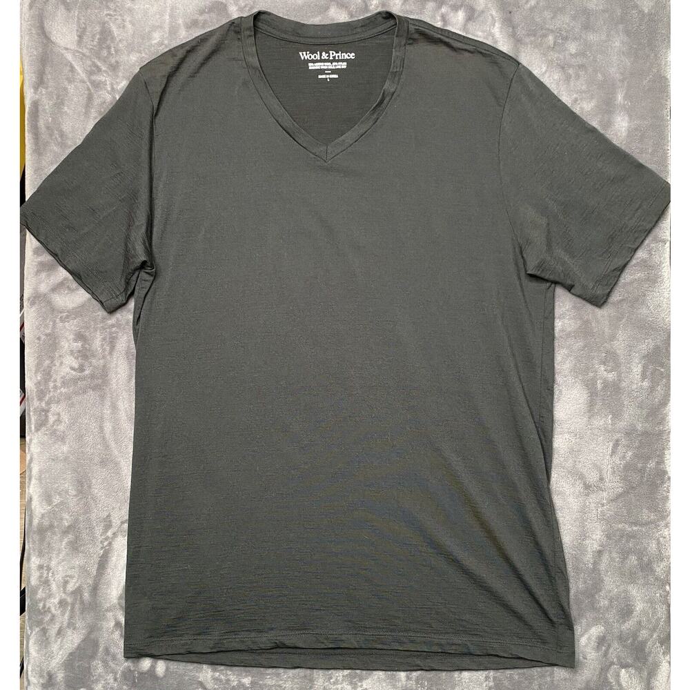 Wool and Prince Merino V Neck Shirt Men's Large Black Short Sleeve 78% 22% Blend